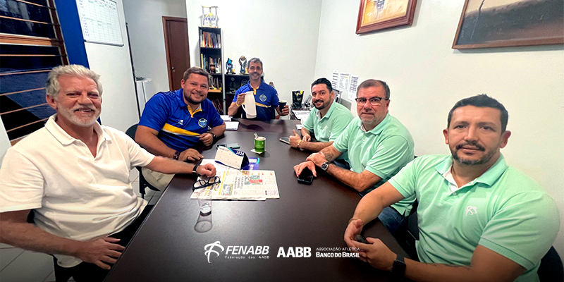 Diretoria da FENABB visita AABB Goiânia